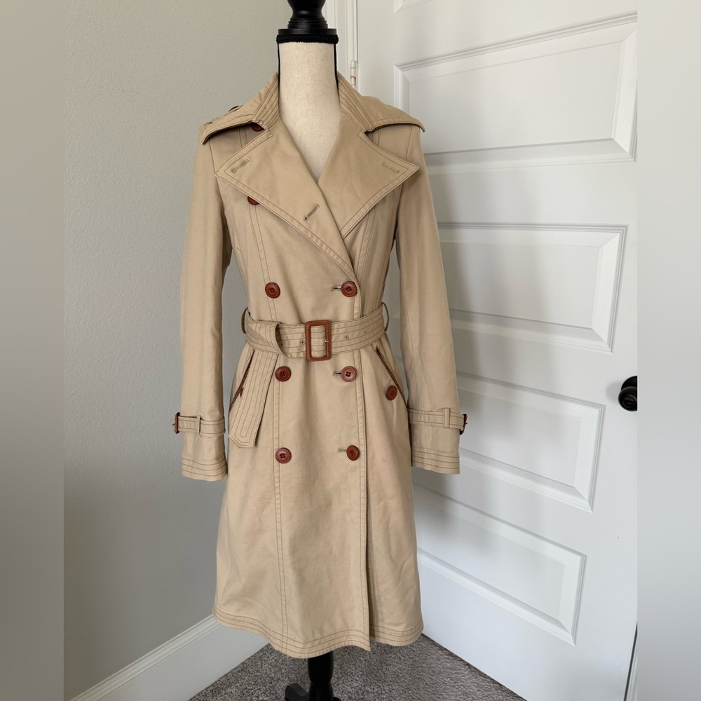 Classic Tan Trench Coat - Picture 1 of 12
